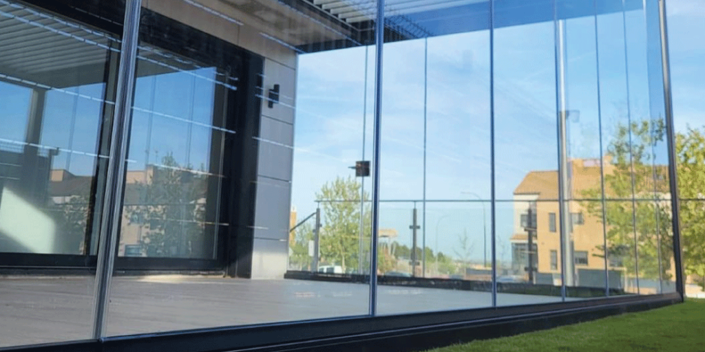 ¿Cómo elegir las cortinas de cristal adecuadas para tu hogar?