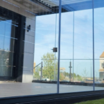 ¿Cómo elegir las cortinas de cristal adecuadas para tu hogar?